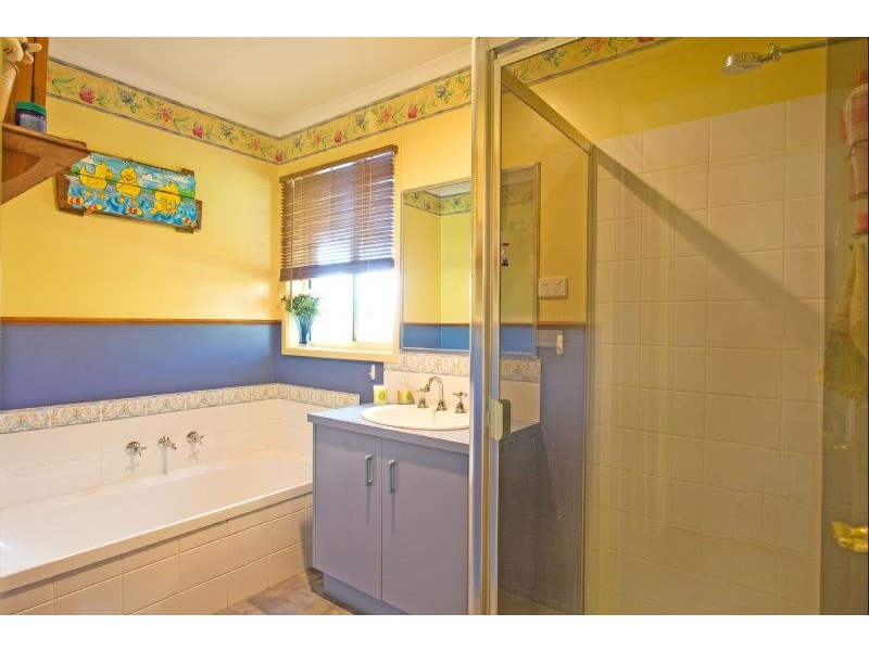 84 Main Road, Tyers VIC 3844