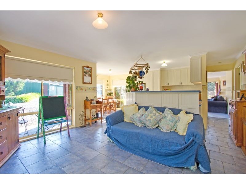 84 Main Road, Tyers VIC 3844