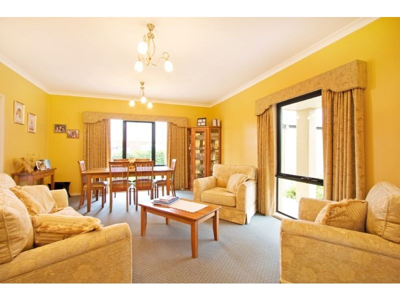 12 Nicholas Court, Traralgon VIC 3844