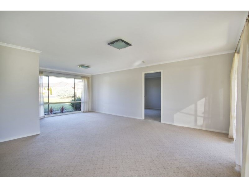 16 Poplar Avenue, Traralgon VIC 3844