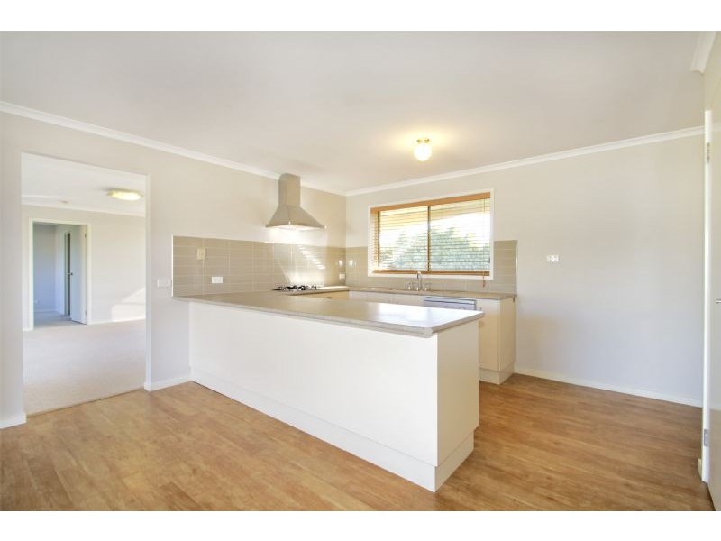 16 Poplar Avenue, Traralgon VIC 3844