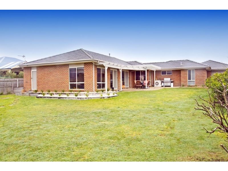 26 Fairway Drive, Traralgon VIC 3844