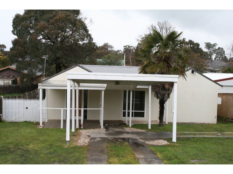 11 Charles Street, Traralgon VIC 3844