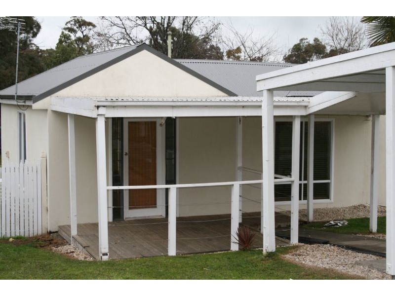 11 Charles Street, Traralgon VIC 3844