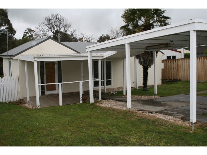 11 Charles Street, Traralgon VIC 3844