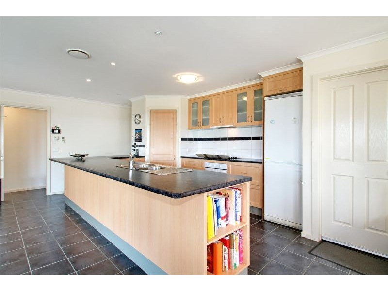 30 Riverslea Boulevard, Traralgon VIC 3844