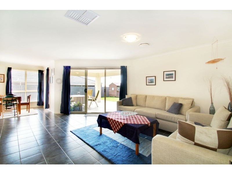 30 Riverslea Boulevard, Traralgon VIC 3844