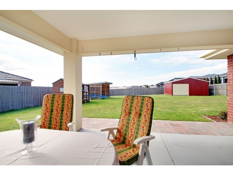 30 Riverslea Boulevard, Traralgon VIC 3844