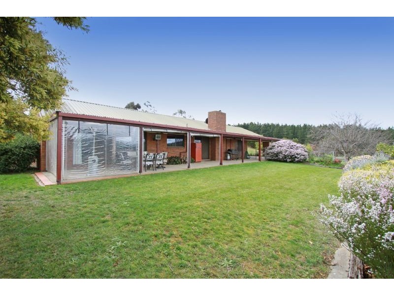 90 Arrandoon Drive, Hazelwood North VIC 3840