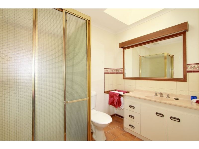 90 Arrandoon Drive, Hazelwood North VIC 3840