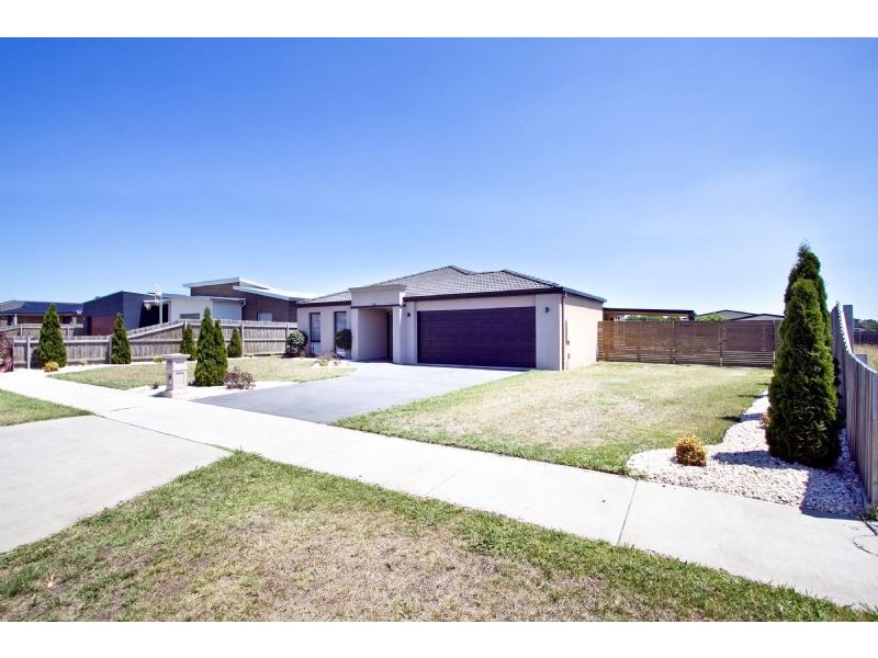 15 Nicholson Place, Traralgon VIC 3844