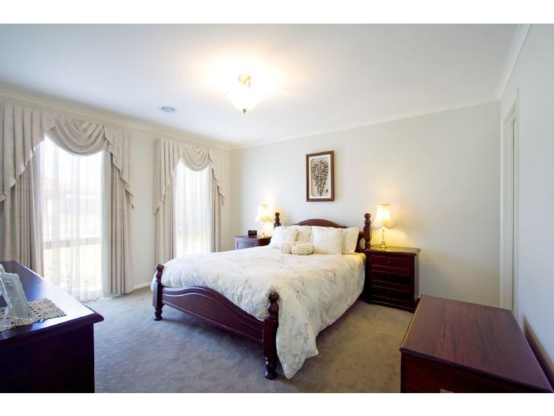 15 Nicholson Place, Traralgon VIC 3844