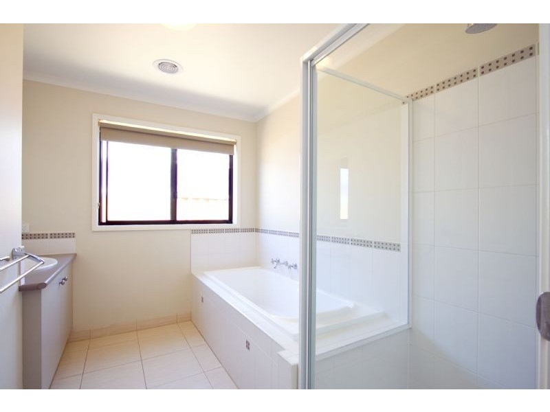 15 Nicholson Place, Traralgon VIC 3844