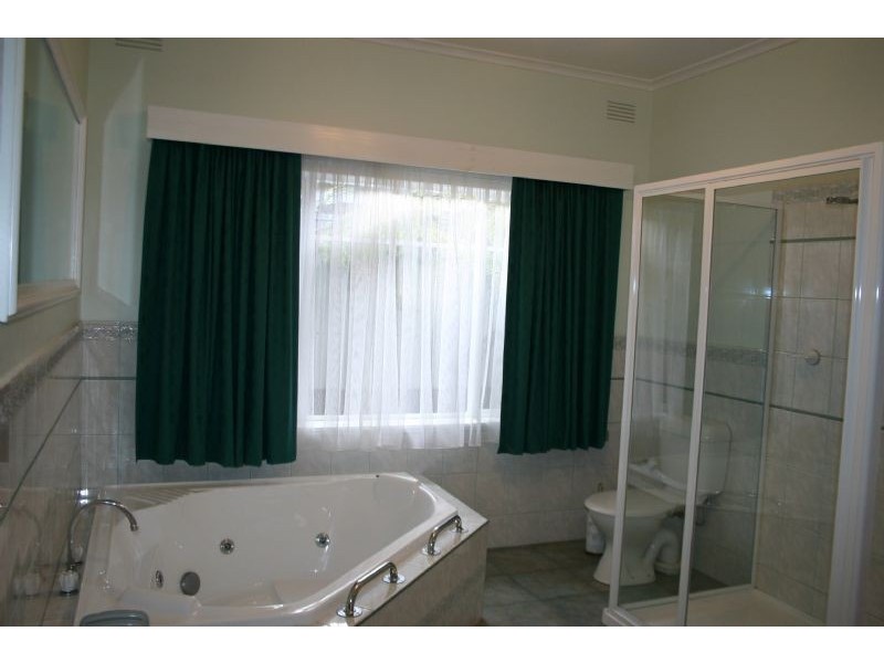 1 Garden Grove, Traralgon VIC 3844