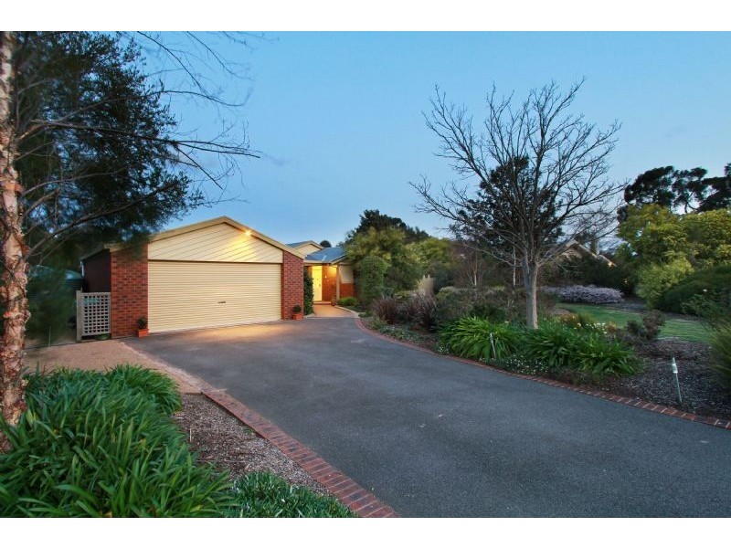 11 Malibu Place, Traralgon VIC 3844