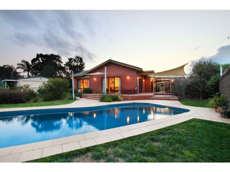 11 Malibu Place, Traralgon VIC 3844