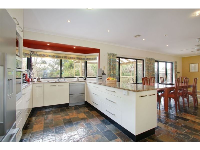 11 Malibu Place, Traralgon VIC 3844