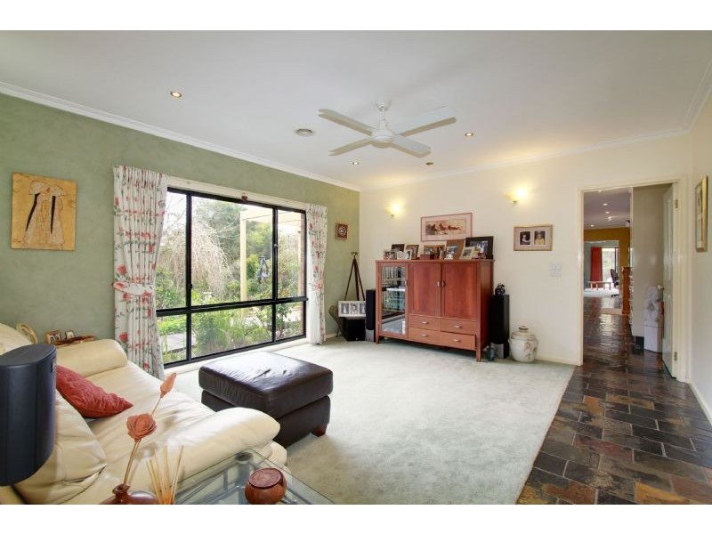 11 Malibu Place, Traralgon VIC 3844