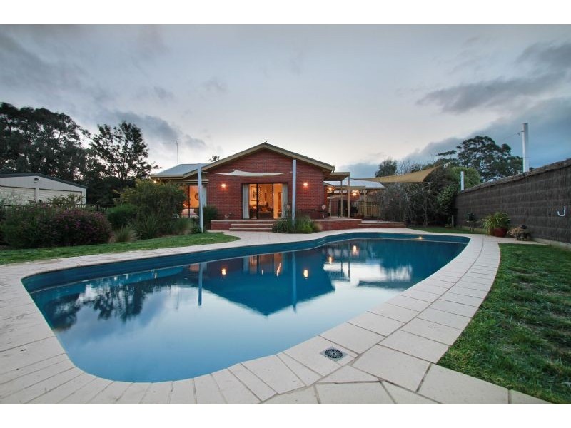 11 Malibu Place, Traralgon VIC 3844