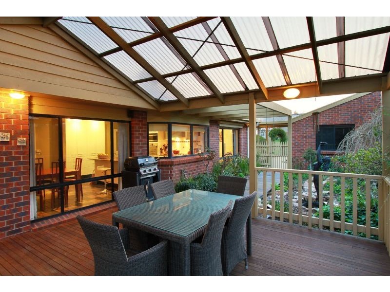 11 Malibu Place, Traralgon VIC 3844