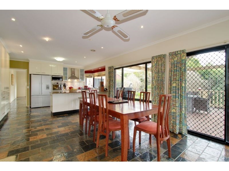 11 Malibu Place, Traralgon VIC 3844