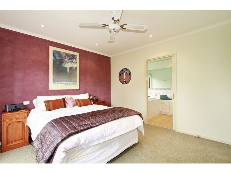 11 Malibu Place, Traralgon VIC 3844