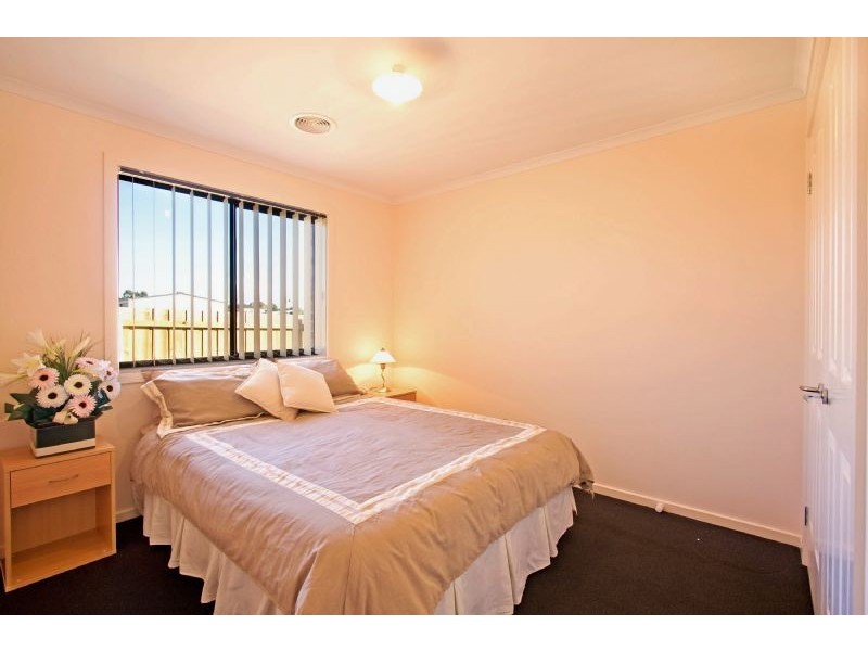 18 Oak Avenue, Traralgon VIC 3844