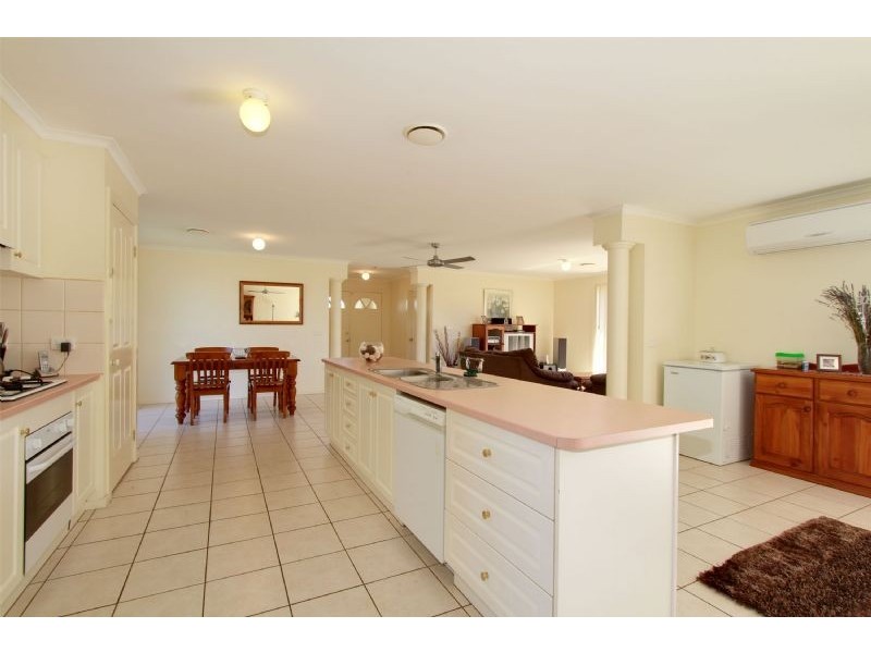 6 Giles Place, Traralgon VIC 3844