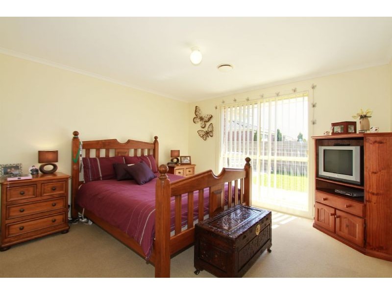 6 Giles Place, Traralgon VIC 3844