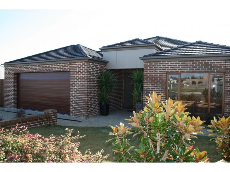 8 Kaitlyn Court, Traralgon VIC 3844