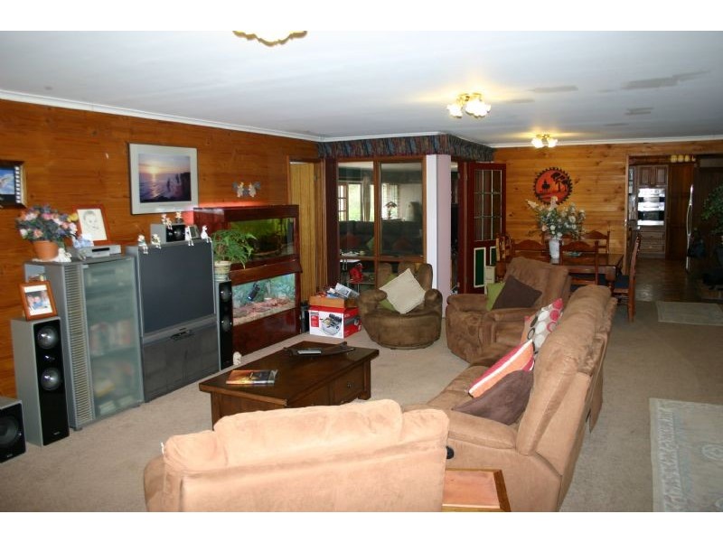 10 Powers Hill Road, Gormandale VIC 3873