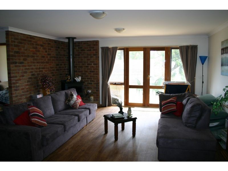 10 Powers Hill Road, Gormandale VIC 3873