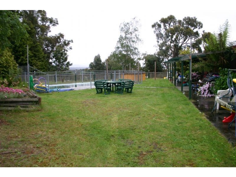 10 Powers Hill Road, Gormandale VIC 3873