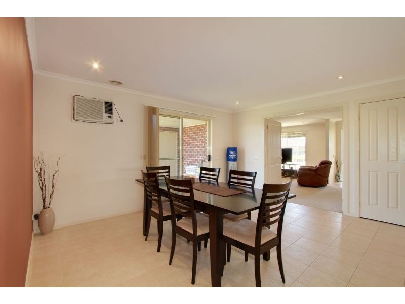 15 Tasman Close, Traralgon VIC 3844