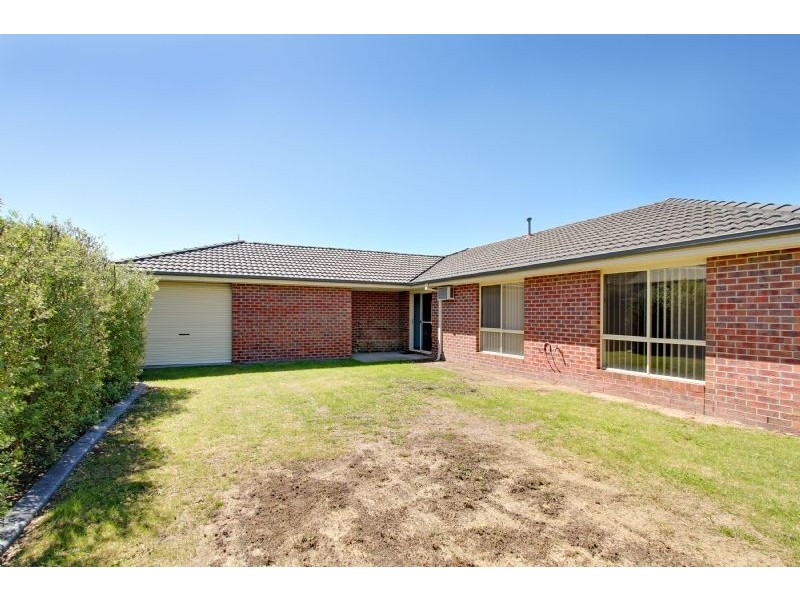 15 Tasman Close, Traralgon VIC 3844