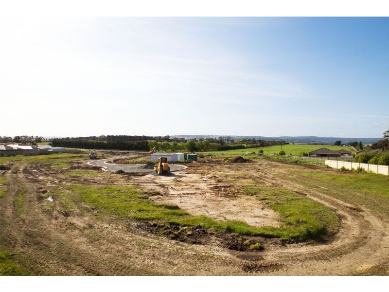 Rostrevor Estate Cross’s Road, Traralgon VIC 3844