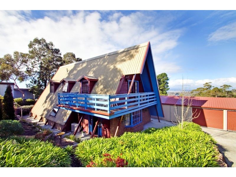 27 Hensley Crt, Tyers VIC 3844