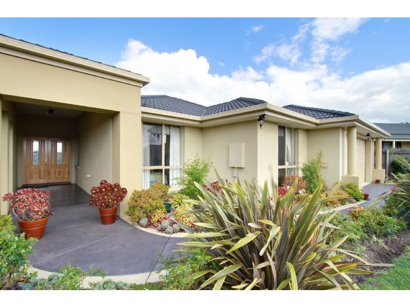 4 Dampier Close, Traralgon VIC 3844