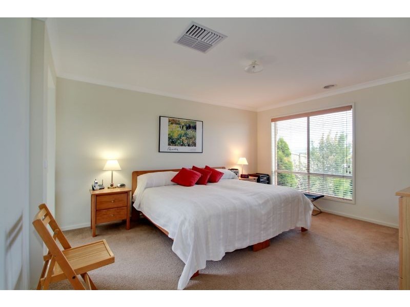 39 Bradman Boulevard, Traralgon VIC 3844