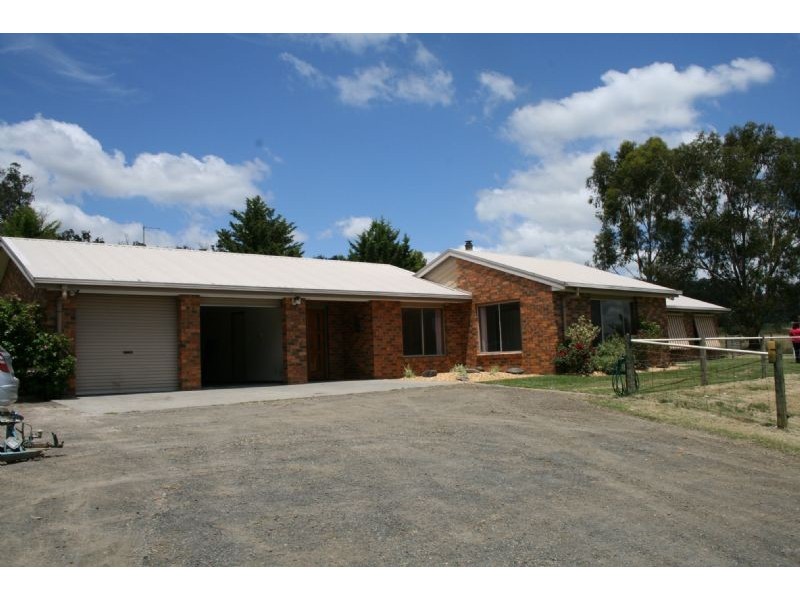 8 Butts Hill Road, Gormandale VIC 3873