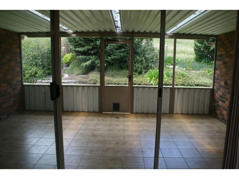 8 Butts Hill Road, Gormandale VIC 3873