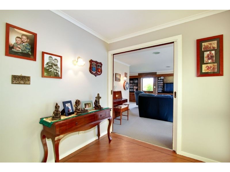 1 Sally Court, Traralgon VIC 3844