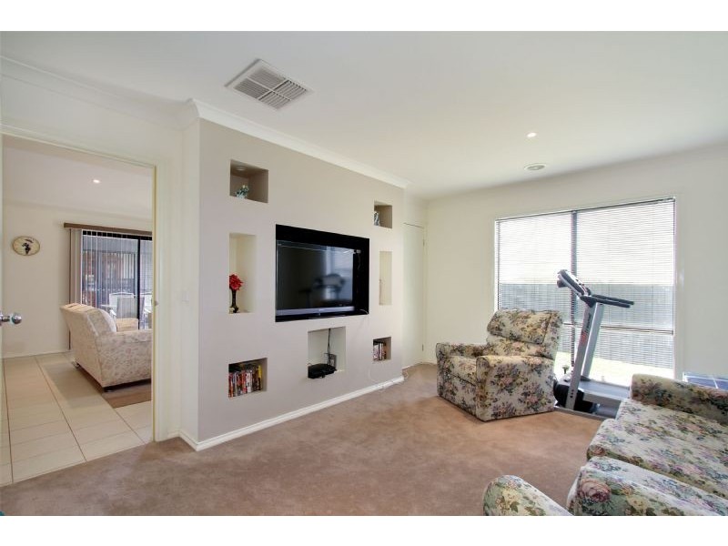 33 Bradman Boulevard, Traralgon VIC 3844
