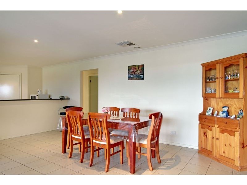 33 Bradman Boulevard, Traralgon VIC 3844