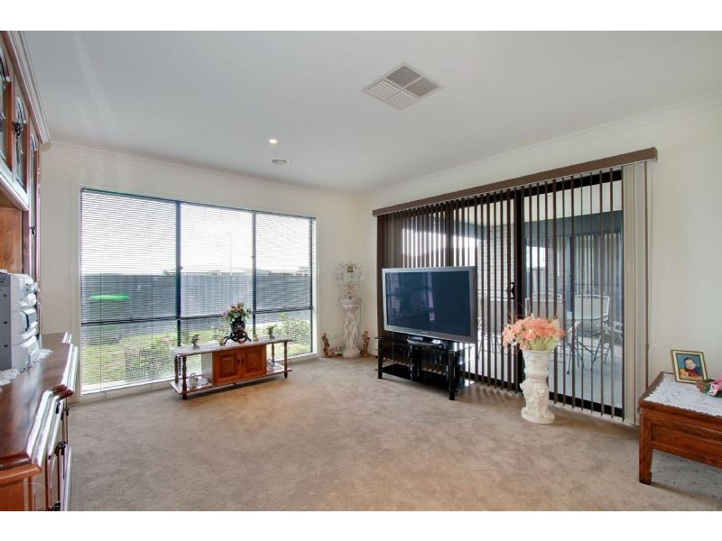 33 Bradman Boulevard, Traralgon VIC 3844