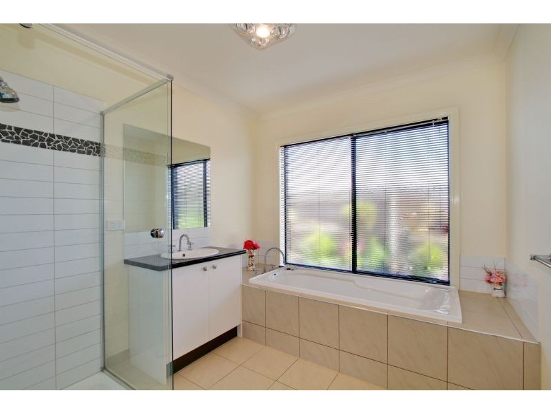 33 Bradman Boulevard, Traralgon VIC 3844