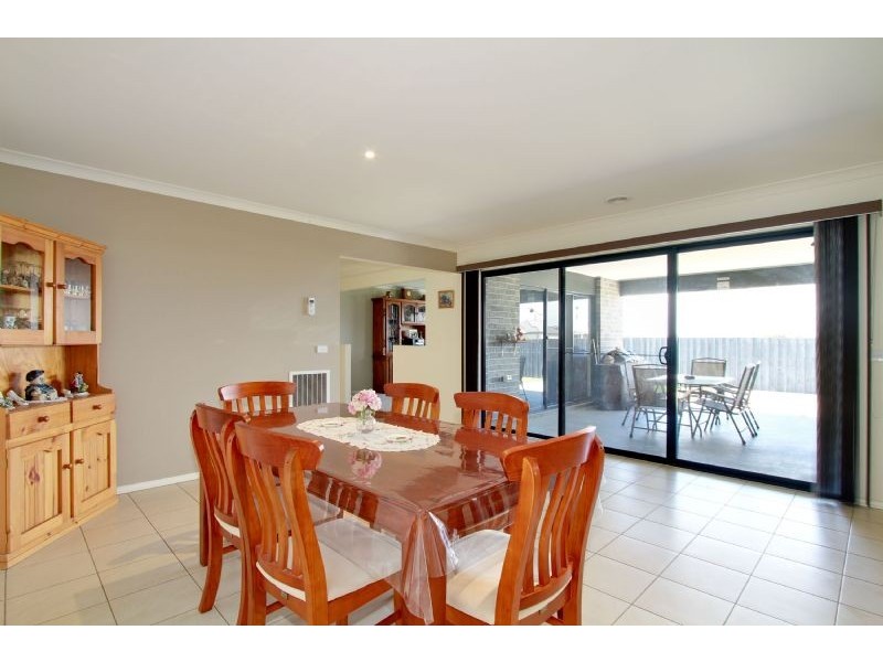 33 Bradman Boulevard, Traralgon VIC 3844