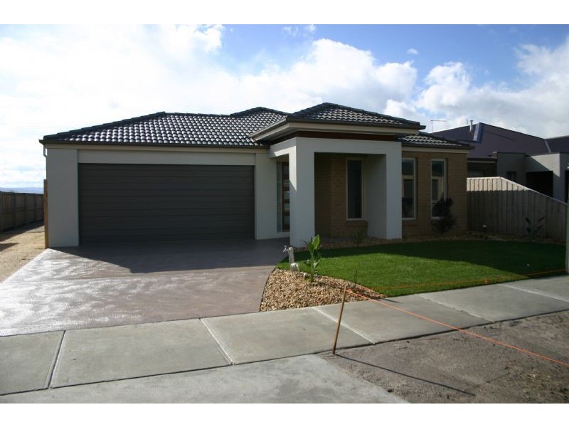 7 Christian Rise, Traralgon VIC 3844