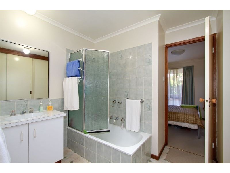 2/16 Henry street, Traralgon VIC 3844