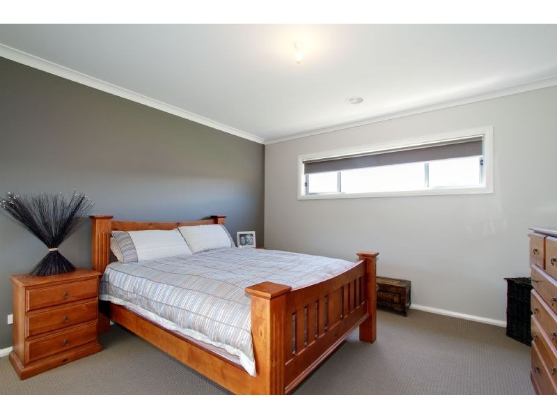 10 WESTMINSTER AVENUE, Traralgon VIC 3844